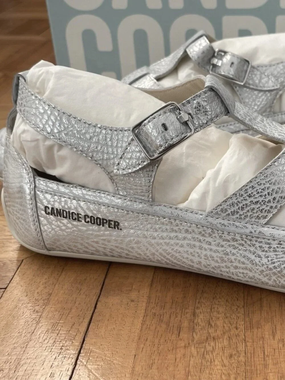 NIB Candice Cooper Rock T-Bar Leather Fishmerman Sandals Silver 9 39